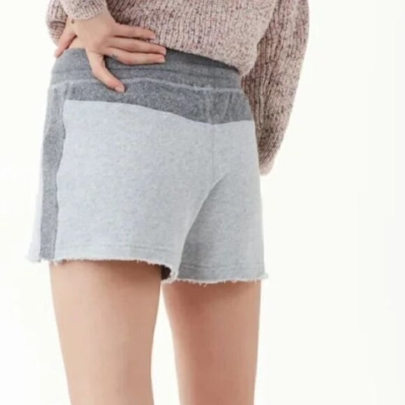 Splendid Barre Active Colorblock Shorts Size Medium - Picture 2 of 6